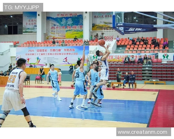 武汉篮球队与西安篮球队赛后复盘团队协作的精彩瞬间与战术分析 武汉篮球队与西安篮球队赛后复盘团队协作的精彩瞬间与战术分析