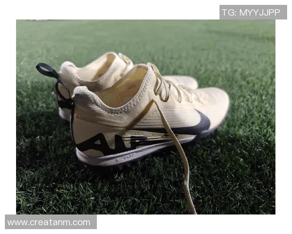 足球装备选购指南：精选训练器材助你提升球技与表现